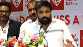எதை சாப்பிட்டால் வாழலாம்-மருத்துவர்களிடம் நடிகர் சசிகுமார் கேள்வி...