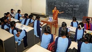 “மாணவர்களுக்கு டபுள் டிரீட்!”.. காலாண்டு விடுமுறையில் சிறப்பு வகுப்புகளுக்கு தடை.. பள்ளித் தலைமை ஆசிரியர்களுக்கு அரசு எச்சரிக்கை!