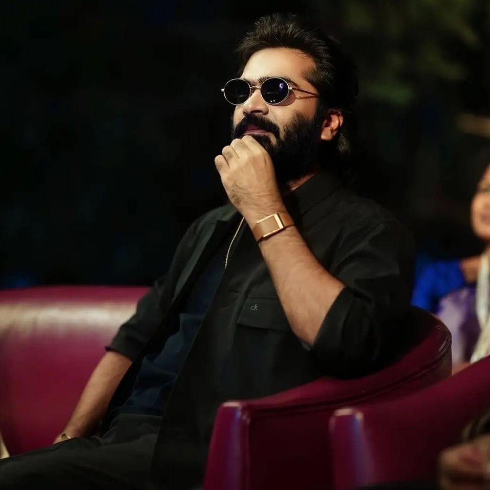 இந்த படமானது வட சென்னை படத்தின் டைம் லைனில் உருவாக்கப்பட்டுவரும் நிலையில், 2027ம் ஆண்டிற்காக வெளியீட்டிற்கு காத்திருக்கிறது. மேலும் சமீபத்தில் நிகழ்ச்சி மேடையில் பேசிய சிலம்பரசன் தனது ரசிகர்களுக்கு வாழ்க்கை அட்வைஸை கொடுத்துள்ளார்.