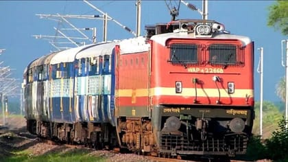 தீபாவளி மற்றும் தசராவிற்கு சிறப்பு ரயில்கள் - முன்பதிவு எப்போது?
