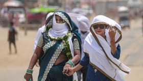 பொளக்கும் வெயில்.. பாளையங்கோட்டையில் 5 டிகிரி செல்சியஸ் வரை அதிகரித்த வெப்பம்.. வரும் நாட்களில் எப்படி இருக்கும்?...