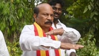 கொளத்தூர் எம்.எல்.ஏ வி.எஸ் பாபு மருத்துவமனையில் அனுமதி.....