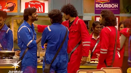 பிக்பாஸில் நீல அணியின் வெற்றியை திருடும் சிவப்பு அணி...