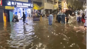 சென்னையில் மழைநீர் தேக்கம்.. நள்ளிரவில் ஆய்வு செய்த அதிகாரிகள்...