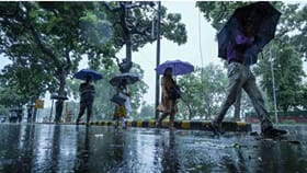 Tamil Nadu Weather forecast: நீலகிரி, கோவையில் 3 நாட்கள் கனமழை: அக். 4ல் தேனி, திண்டுக்கல்லுக்கு மஞ்சள் அலர்ட்  – வானிலை மையம் தகவல்...