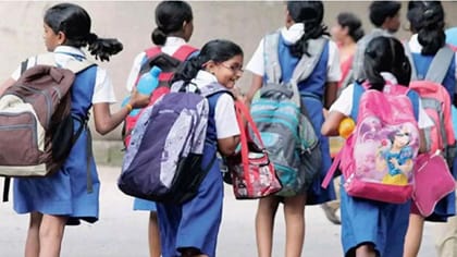 2027 ஆம் ஆண்டு 24 நாட்கள் விடுமுறை - பொது விடுமுறைப் பட்டியல்