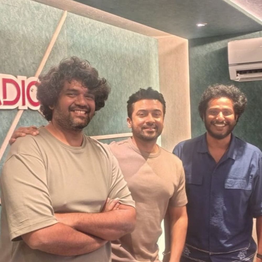 சீன் திரைப்படத்தில் சூர்யா லீட் நாயகனாக நடிக்க, அவருடன் நஸ்ரியா, நஸ்லேன் உள்ளிட்ட பல்வேறு பிரபலங்கள் இணைந்து நடிக்கின்றனர். இந்த படமானது 2026ம் ஆண்டு தீபாவளியை முன்னிட்டு வெளியாகிற நிலையில், ப்ரோமோஷன் பணிகள் நடக்கிறது. சமீபத்தில் நிகழ்ச்சி ஒன்றில் சூர்யா குறித்து ஜித்துமாதவன் பகிர்ந்துள்ளார்.