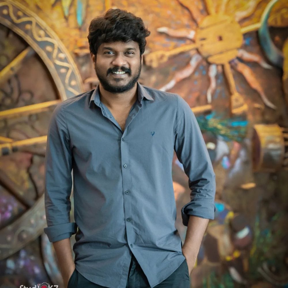 கோலிவுட் சினிமாவில் முன்னணி நட்சத்திர நாயகனாக இருந்துவருபவர் மணிகண்டன். இவரின் நடிப்பில் தமிழ் சினிமாவில் பல படங்கள் வெளியாகி சூப்பர் ஹிட் வெற்றியை பெற்றிருக்கிறது. அங்கீகரிக்கப்படாத வேடத்தில் நடித்து தற்போது லீட் நடிகராக இருக்கிறார்.