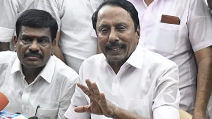 பால், மருந்துகளை முன்பே வாங்கிவிடுங்கள்: அமைச்சர் செங்கோட்டையன்