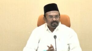 தவெக பலத்தை உயர்த்த காய் நகர்த்தல்..அதிமுக எம்எல்ஏக்களுக்கு குறி?