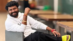 திமுக பிரமுகர் பட்டப்பகலில் ஓட ஓட விரட்டி வெட்டிக் கொலை.. சேலத்தில் பயங்கரம்!! திமுக பிரமுகர் பட்டப்பகலில் ஓட ஓட விரட்டி வெட்டிக் கொலை.. சேலத்தில் பயங்கரம்!!