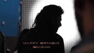 Prabhas: பைரவா இஸ் பேக்.. பிரபாஸின் பிறந்தநாளை முன்னிட்டு கல்கி 2 பட BTS-ஐ வெளியிட்ட படக்குழு! Prabhas: பைரவா இஸ் பேக்.. பிரபாஸின் பிறந்தநாளை முன்னிட்டு கல்கி 2 பட BTS-ஐ வெளியிட்ட படக்குழு!