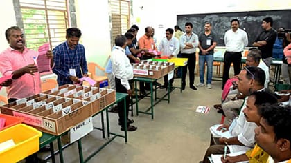 புதுச்சேரி இடைத்தேர்தலில் சறுக்கிய திமுக; தேர்தல் முடிவுகள் அலசல்