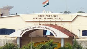 புழல் கைதி தப்பிய விவகாரம்.. உதவி ஜெயிலர்-7 வார்டன்கள் சஸ்பெண்ட்!...