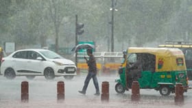 சென்னைக்கு கனமழை எச்சரிக்கை - வானிலை மைய இயக்குநர் தகவல்...