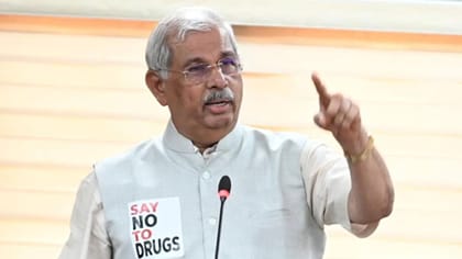 தமிழ்நாட்டின் ஆளுநராக ராஜேந்திர விஸ்வநாத் அர்லேகர் நியமனம்