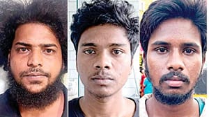 திருத்தணியில் கொடூரம்.. தியேட்டர் ஊழியரை திட்டமிட்டு தீர்த்துக் கட்டிய சிறுவர்கள்.. கொலைக்கான காரணம் குறித்து பகீர் வாக்குமூலம்! திருத்தணியில் கொடூரம்.. தியேட்டர் ஊழியரை திட்டமிட்டு தீர்த்துக் கட்டிய சிறுவர்கள்.. கொலைக்கான காரணம் குறித்து பகீர் வாக்குமூலம்!