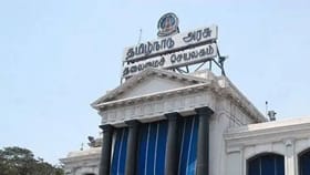 பொங்கல் வேட்டி, சேலைக்கான நெசவுக்கூலி உயர்வு: தமிழக அரசு...