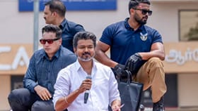 “ஜனநாயகக் குரலை நசுக்கும் செயல்!”.. ராகுல் காந்தி கைதை எதிர்த்து தவெக கடும் கண்டனம்!!...