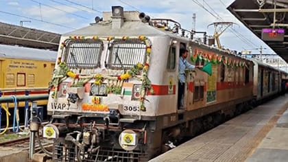 வந்தே பாரத் ரயிலுக்கு இணையான வேகத்தில் பயணித்த வைகை எக்ஸ்பிரஸ்