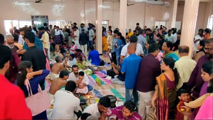 கோவை சித்தாபுதூர் ஐயப்பன் கோவிலில் வித்யாரம்பம் நிகழ்ச்சி!